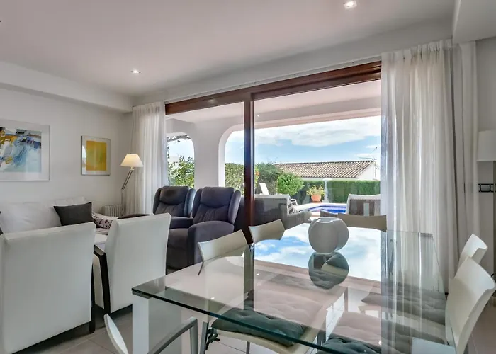 Mirador De Bassetes 15 - Grupo Turis *