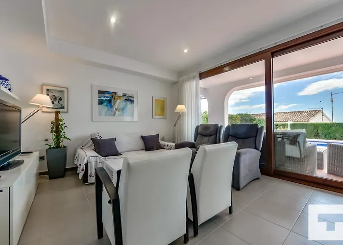 Mirador De Bassetes 15 - Grupo Turis Villa